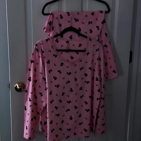 Women's Pink Pajama's - Picture 7 of 10